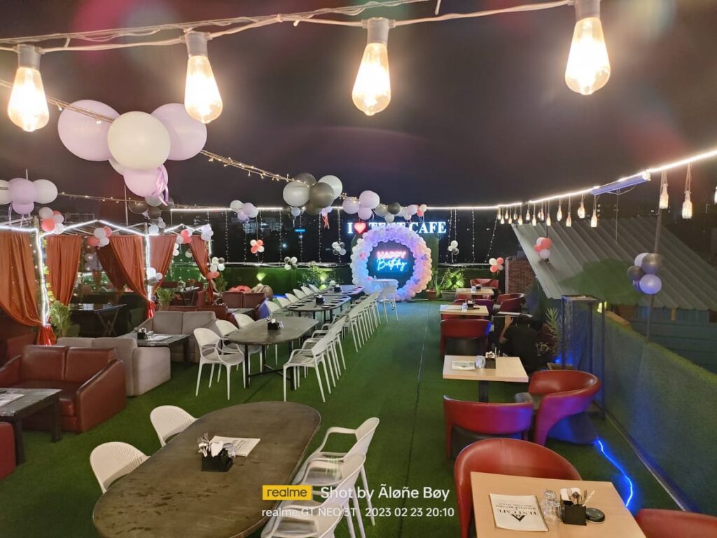Best Multicuisine Restaurant in Ahmedabad